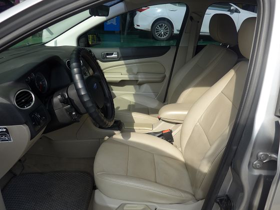  Ford 福特  Focus 照片4
