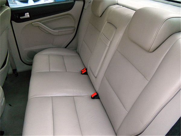 FORD 福特 Focus  照片7