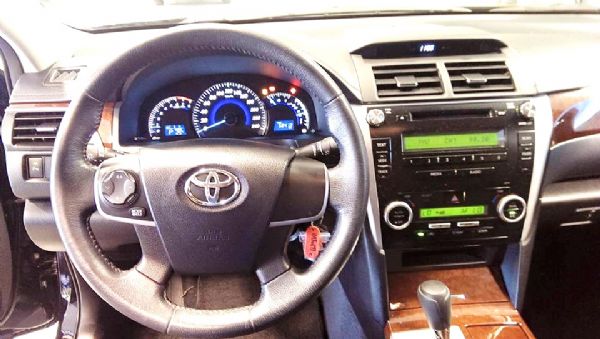 13 CAMRY 2.0 (可全貸) 照片5