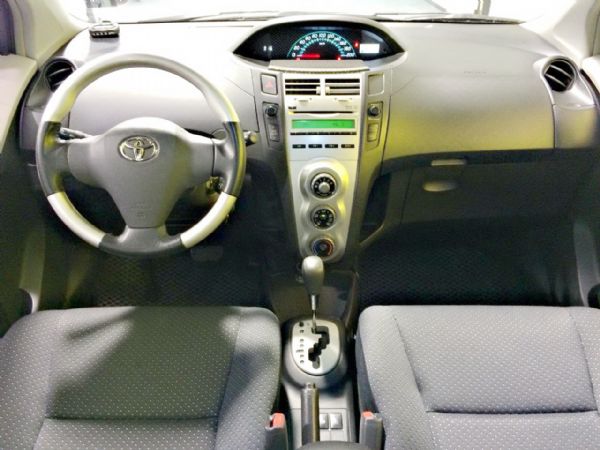 07 YARIS 1.5 (全貸免保人) 照片4