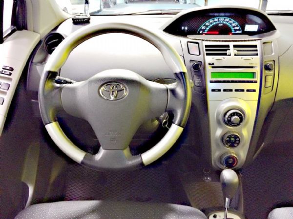 07 YARIS 1.5 (全貸免保人) 照片5