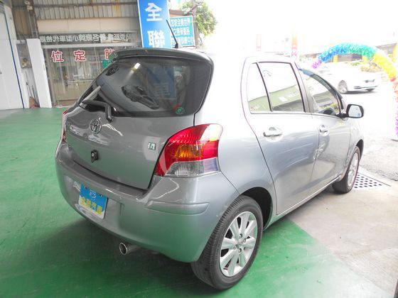 豐田 Yaris 1.5 銀 照片10