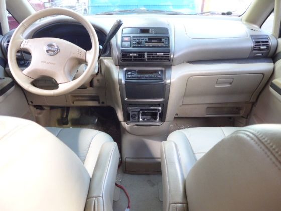 Nissan 日產 Serena QRV 照片2