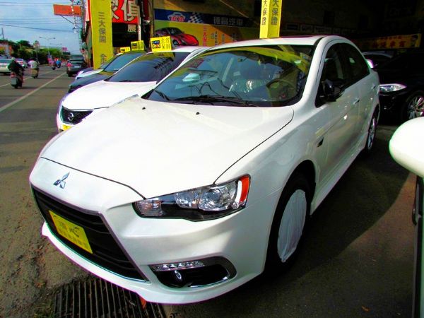 【新車】15年 三菱 佛提斯 1.8白 照片4