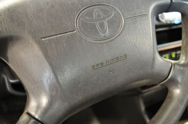 98 PREMIO 2.0 優質代步車 照片5