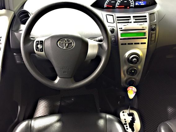 08 YARIS 1.5 可全貸免保人 照片7