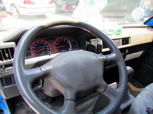 05年 三菱 得利卡 2.0藍 2PW3 照片9