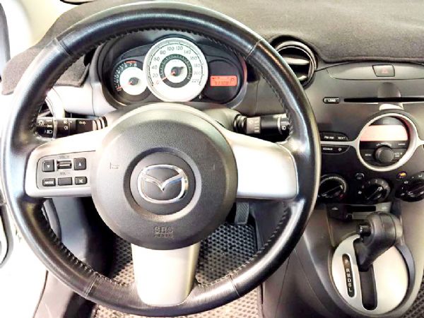 08 MAZDA2 1.5 可全貸免保人 照片7