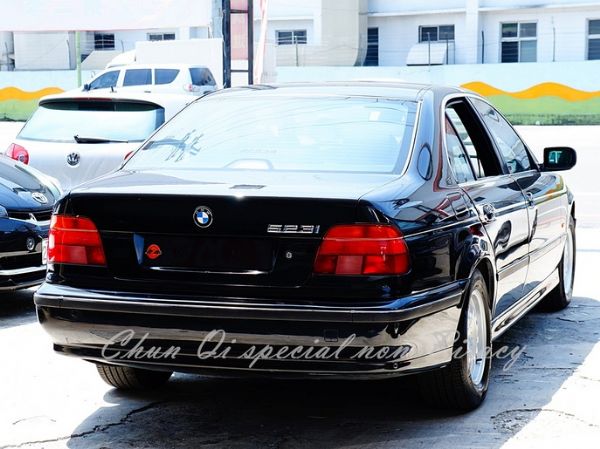 BMW - 5 SERIES SEDAN 照片7