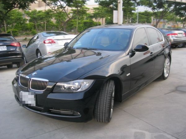 07年總代理330I 車美少跑  照片3