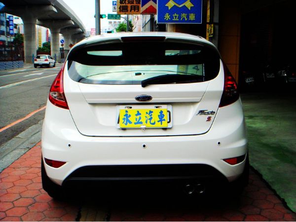 永立汽車 2012 FORD FIEST 照片8