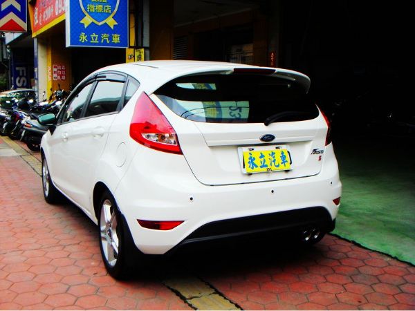 永立汽車 2012 FORD FIEST 照片9