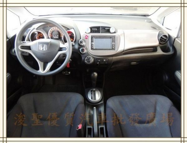 2010 本田 FIT 15.5萬 照片5