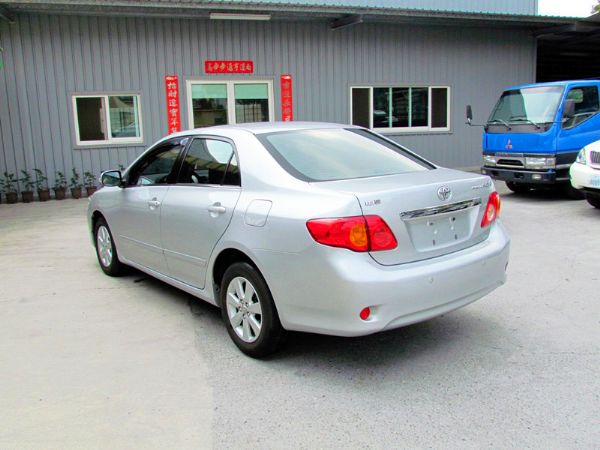 2010年 豐田 Altis 1.8 銀 照片5