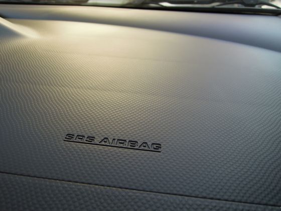 Toyota豐田 Yaris 照片6
