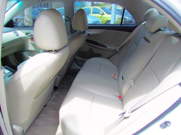 2012年 豐田 Altis 1.8白 照片8