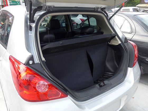  Nissan 日產  Tiida 照片8