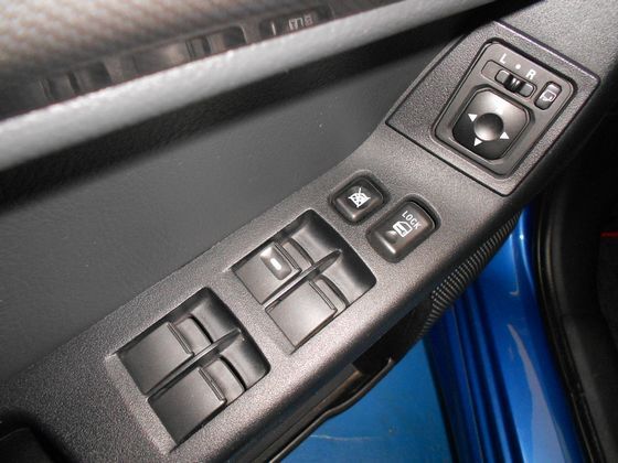 Mitsubishi 三菱  Forti 照片9