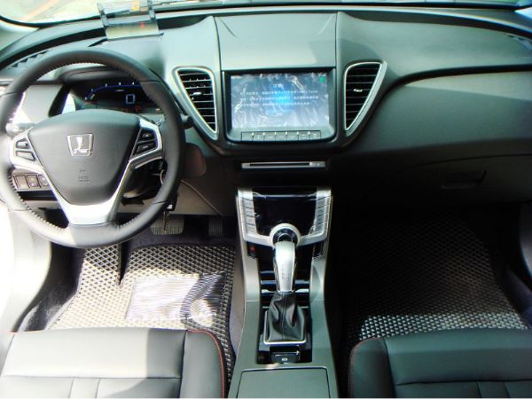 永立汽車 2015 Luxgen S5  照片2