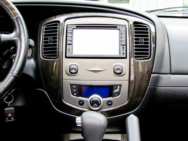 2006 福特 艾斯卡佩 2.3黑灰 照片8