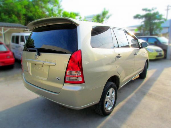 2008 豐田 Innova 2.7淺棕 照片4