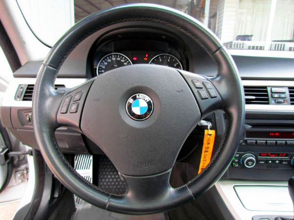 2007年式 BMW 320I 2.0銀 照片8