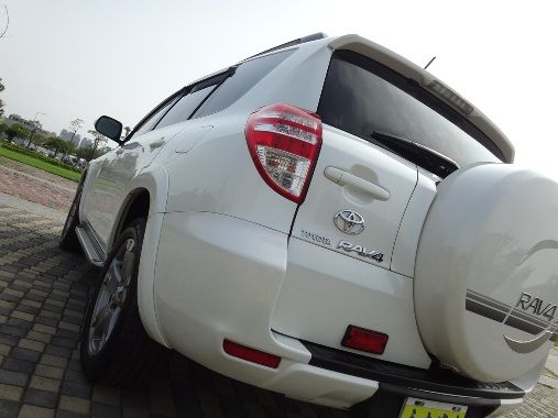 RAV4 G版 銷售冠軍 照片4