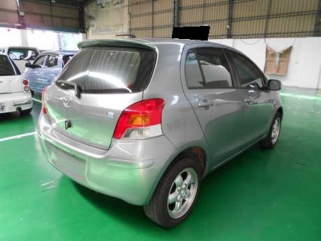 豐田 Yaris 1.5 銀 照片10