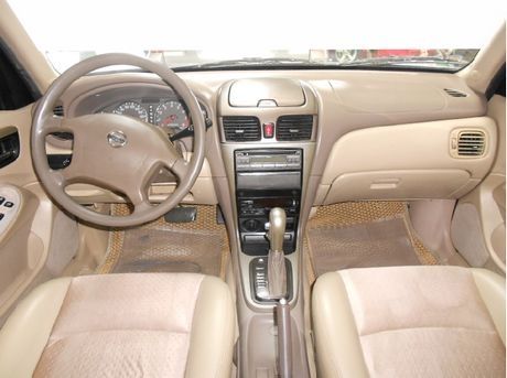 日產 Sentra M1 1.6 銀 照片2