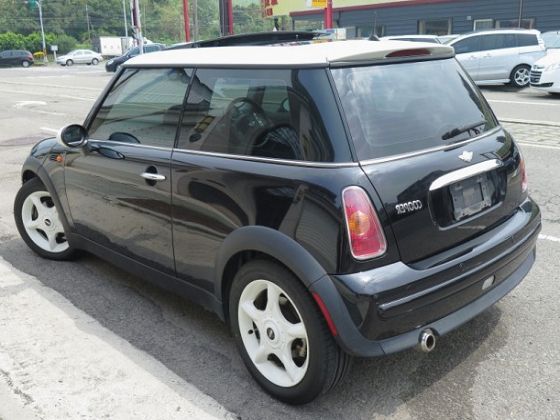 MINI Cooper 1.6 黑 天窗 照片8