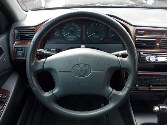 Toyota豐田  Premio 照片5