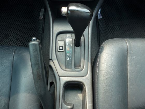 Toyota豐田  Premio 照片7