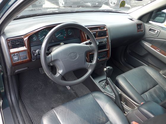 Toyota豐田  Premio 照片9