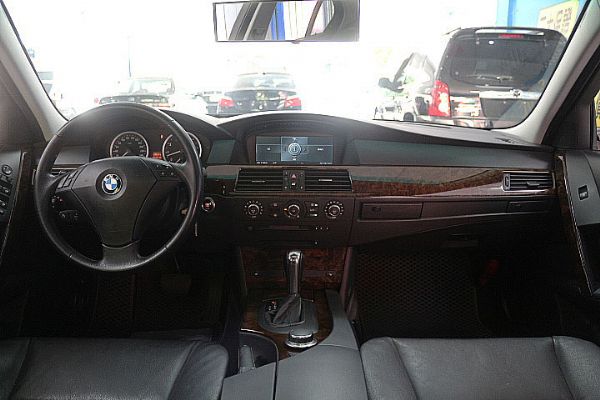 07年 BMW 530I 總代理 照片5