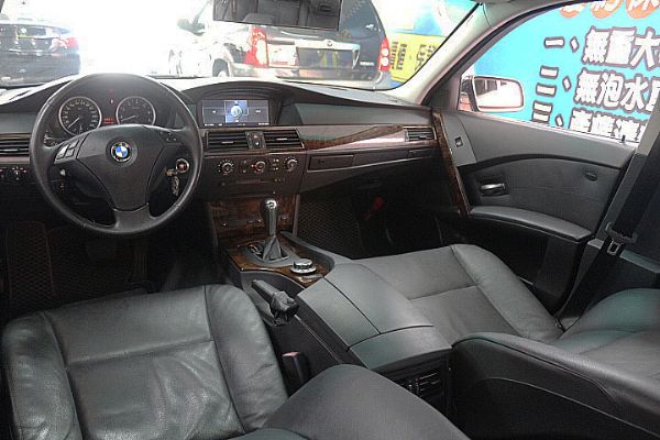 07年 BMW 530I 總代理 照片6