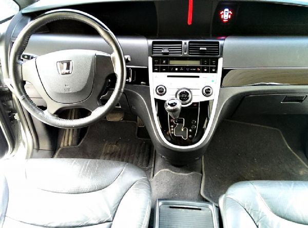 10 MPV 2.2 可全貸免保人 照片4