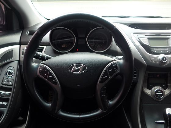  Hyundai 現代  Elantra 照片7