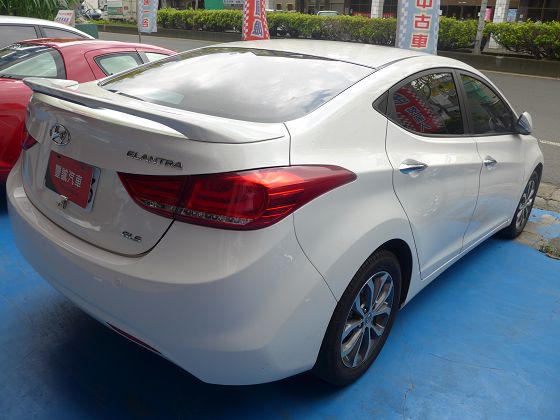  Hyundai 現代  Elantra 照片10