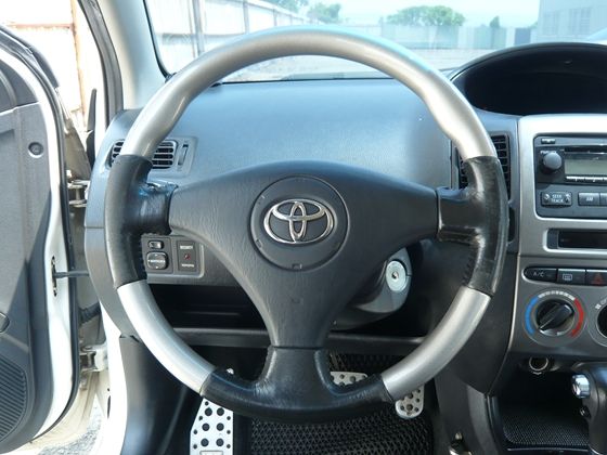  豐田 VIOS 1.5 白  照片5