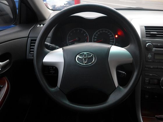 Toyota豐田  Altis 照片5