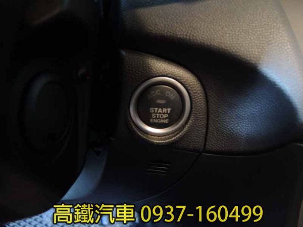 馬自達 MAZDA3 5D 2.0 照片3