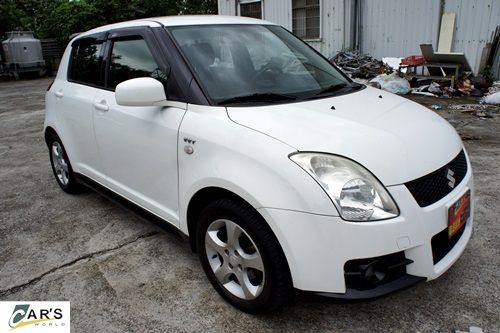 2006年 SWIFT 鈴木五門小車 照片3