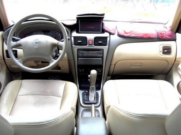 2004年SENTRA  2.0 照片2