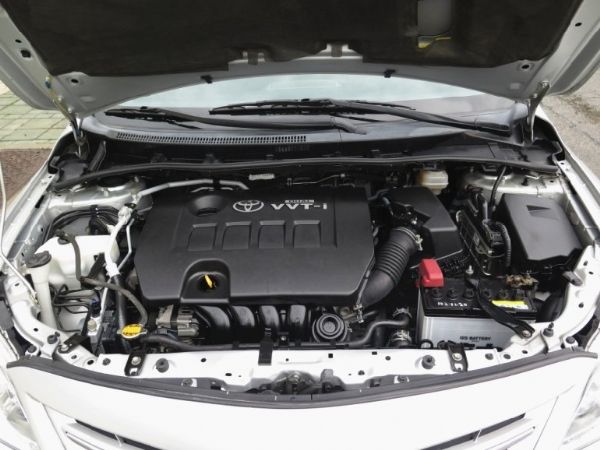  豐田 Altis 1.8 銀 照片6