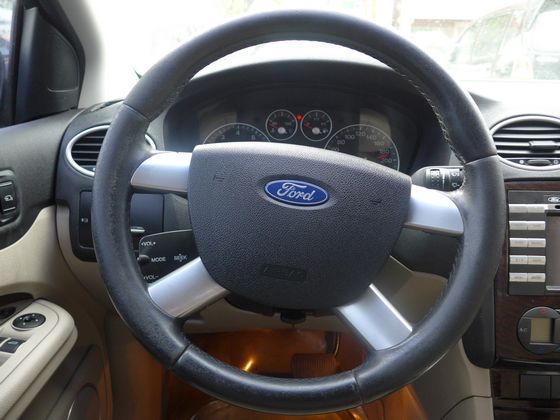  Ford 福特  Focus 照片4