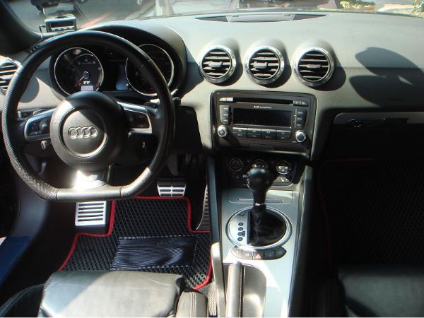 AUDI TT S-LINE 照片2