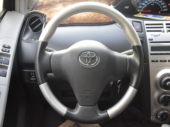 2009年Toyota 豐田 Yaris 照片5