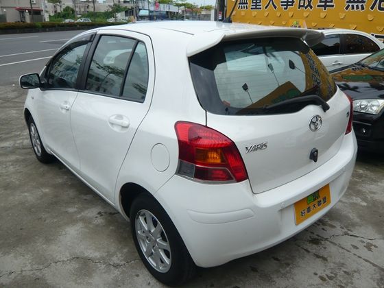 2012年Toyota 豐田 Yaris 照片10