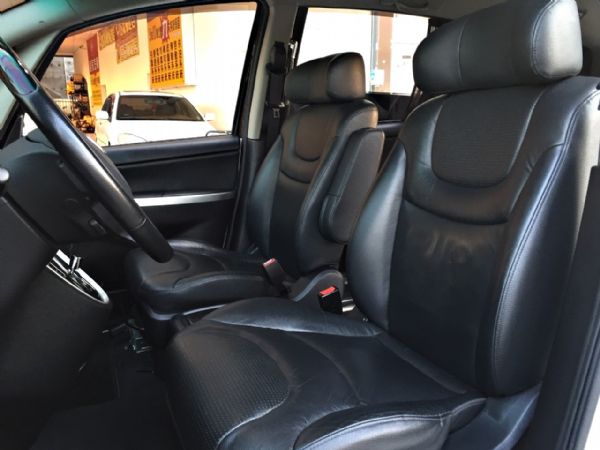 LUXGEN 7 MPV 免保人可全貸 照片5