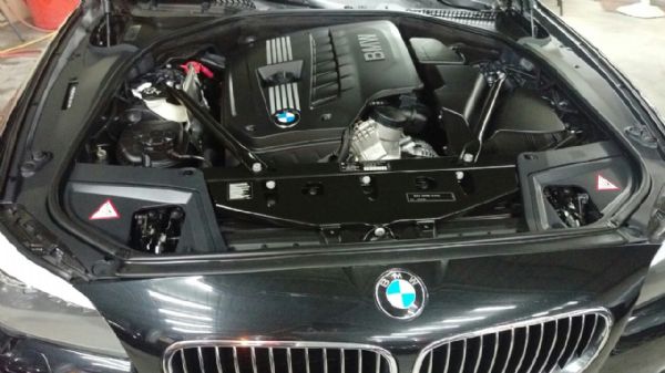 （鴻利汽車）2011年 BMW528I  照片2
